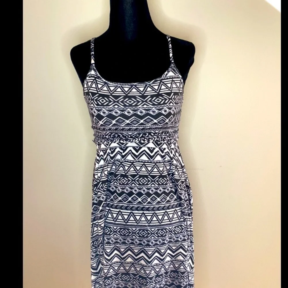 Maxi High-Low Dress - Picture 4 of 4